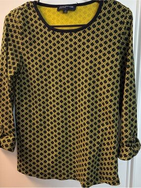 Jones New York Black and Yellow Geometric Knit Top